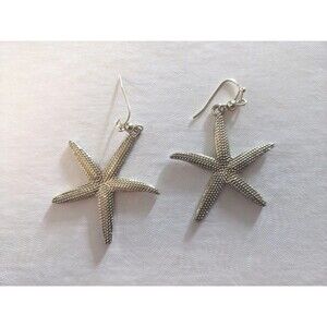 Vtg Gold Tone Textured Starfish Dangle Drop Earrings Beach Vibes Summer Chic